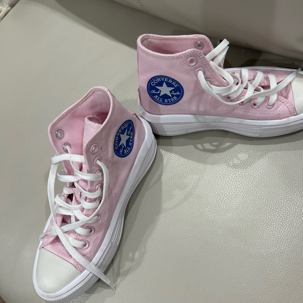 ⭐️PRICE ⬇️
 CONVERSE ALL STAR • Soft Pink High Tops • 6.5 • - Picture 5 of 11